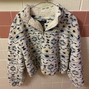 Cream Colored Quarter-Zip Fluffy Jacket Sized Medium